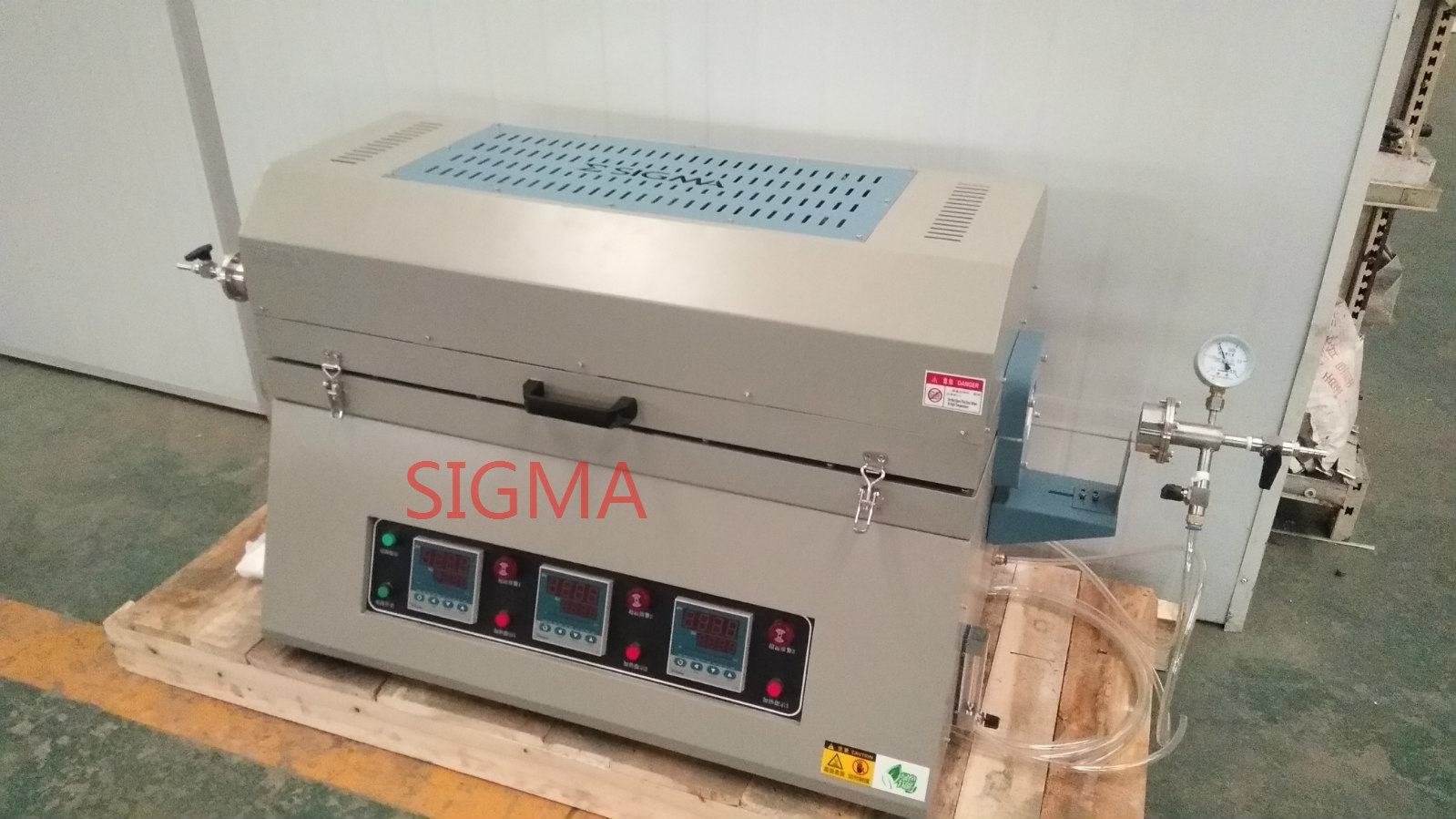 1400度三溫區管式爐電阻爐